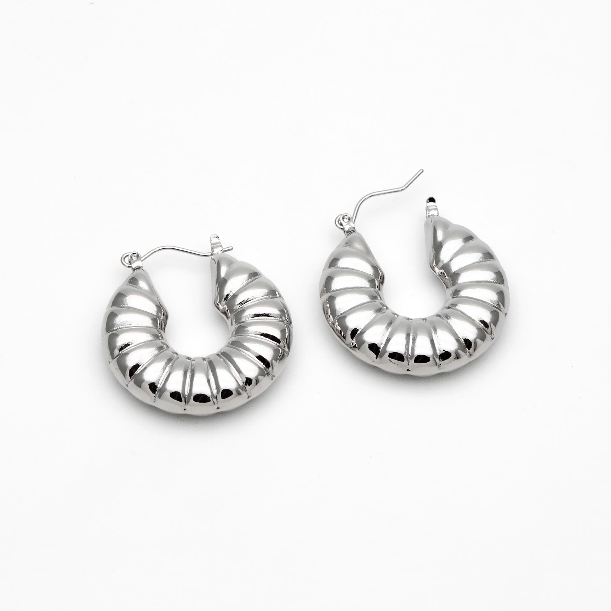 4pcs Silver Tone Circle Earrings 32x30mm, Rhodium plated Brass, Minimalist Hoop Earrings (GB-4591)